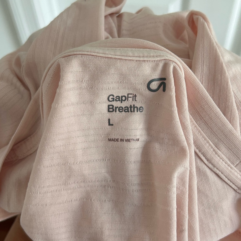 GapFit Breathe Dolman Sleeve Side-Tie T-Shirt in Lilac Cloud Size Large - Picture 7 of 7